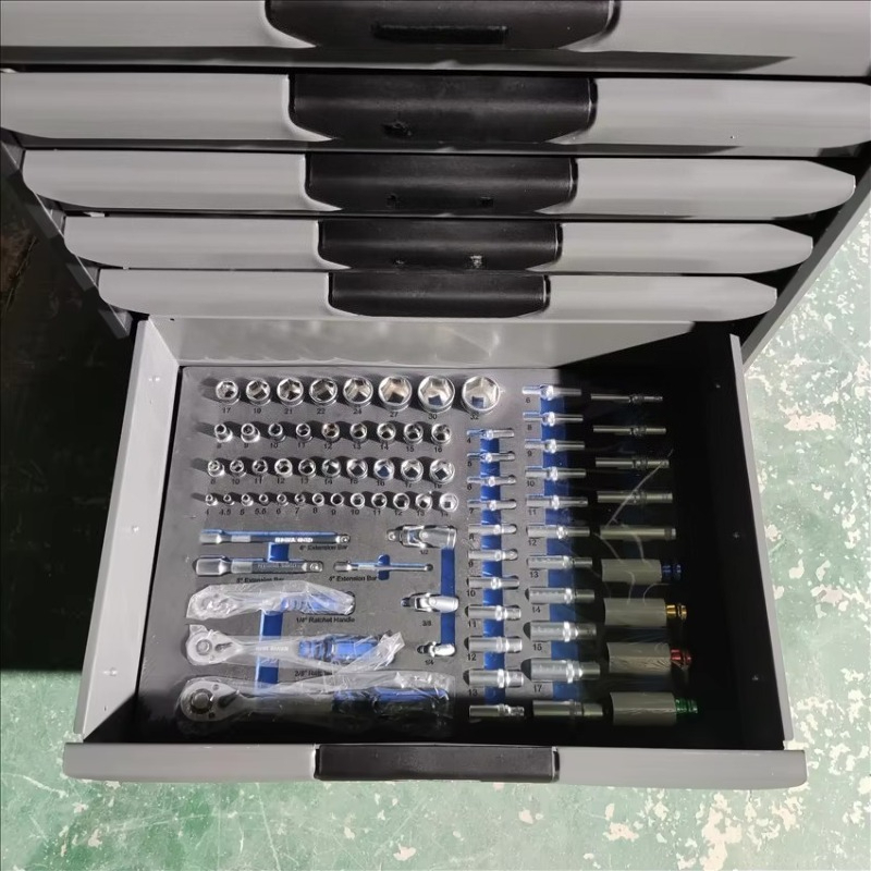 Offre Spéciale : Kit d'outils  - Hand Tools In Workshop avis et prix
